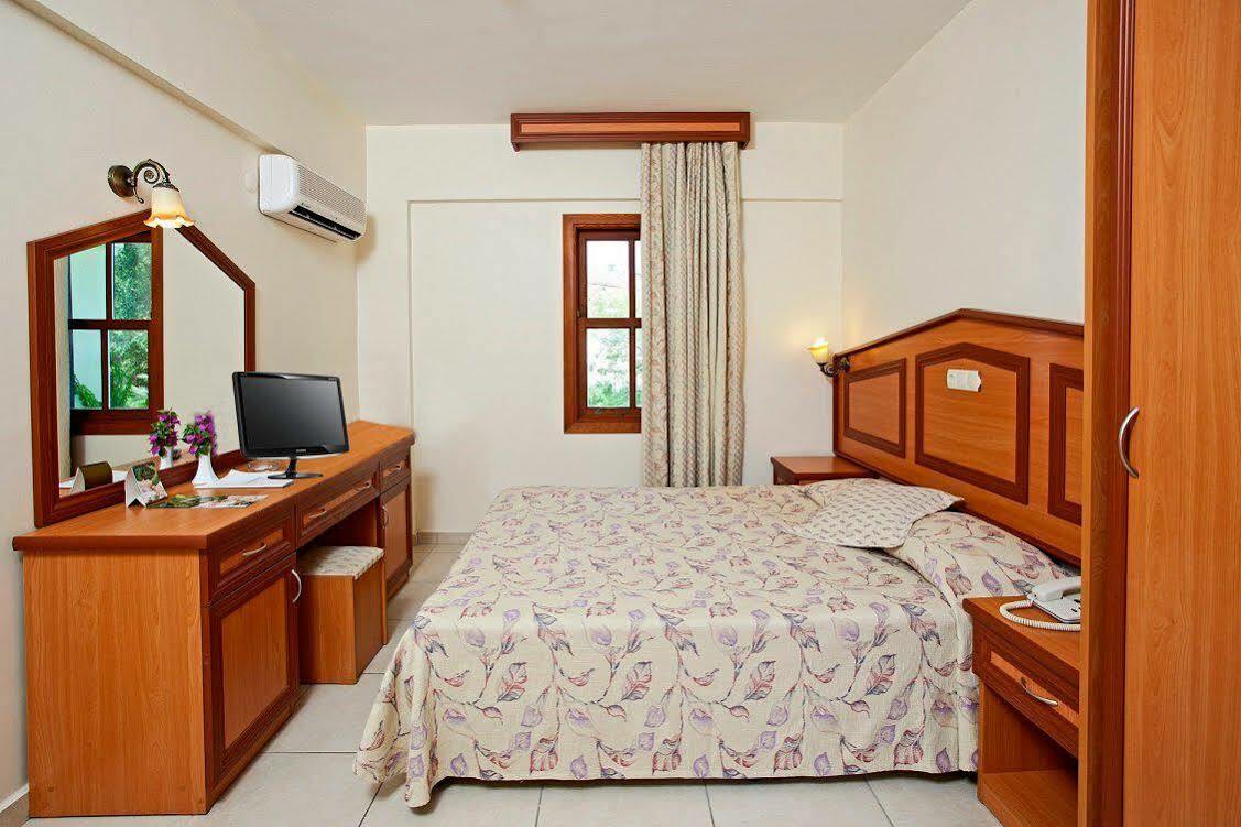 Katranci Park Hotel Fethiye Exterior photo
