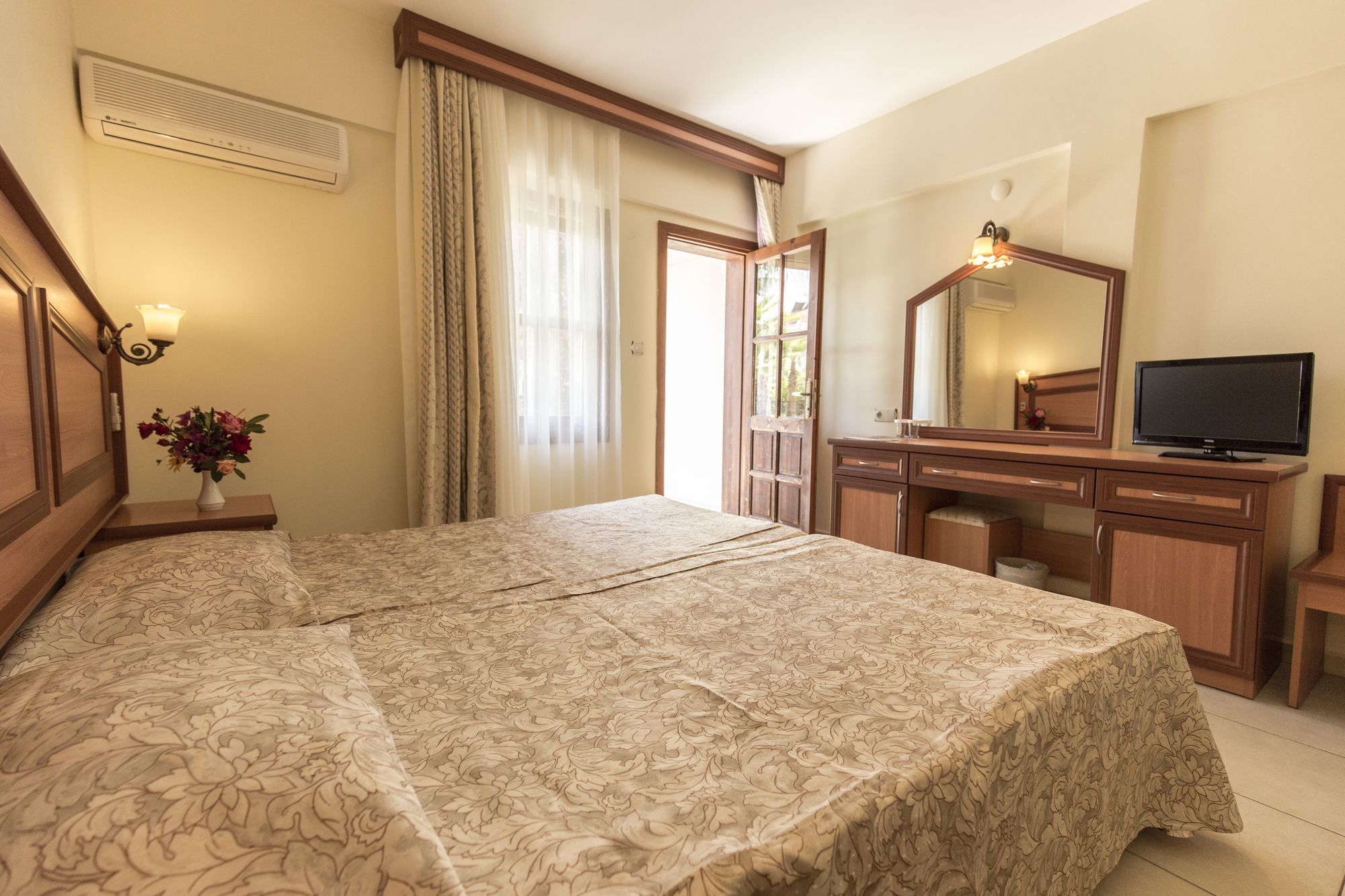 Katranci Park Hotel Fethiye Exterior photo